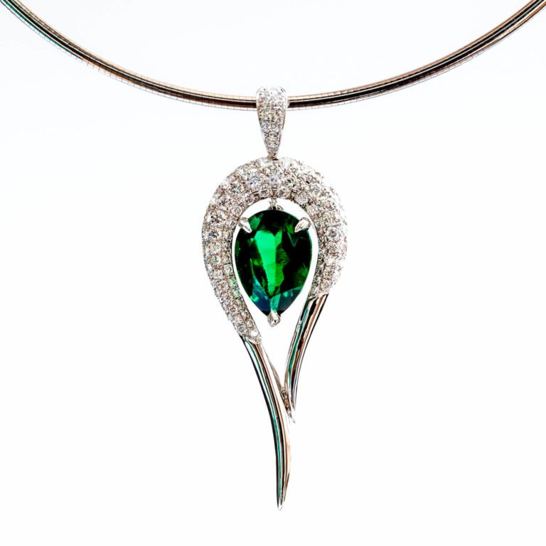 Emerald-Palace-Jewellery-8900